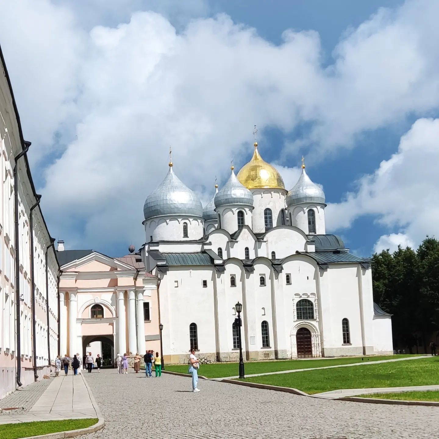 julrum в LOOKY. . Господин Великий Нов...