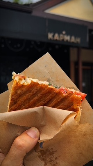 karman.cafe в LOOKY. . Легендарный КАРМАН