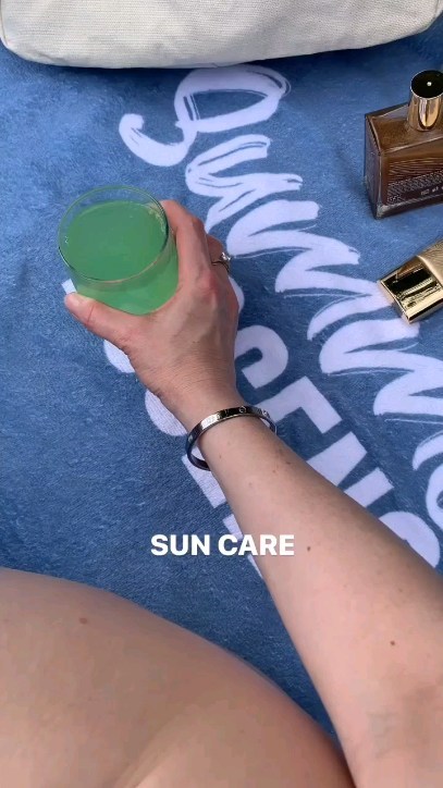 valeri_parfume в LOOKY. #sun#suncare#sea,#отпуск#солнце#уходзалицом,#красивыйзагар#bel9o. Вы на море?🌊🌴

Тог...