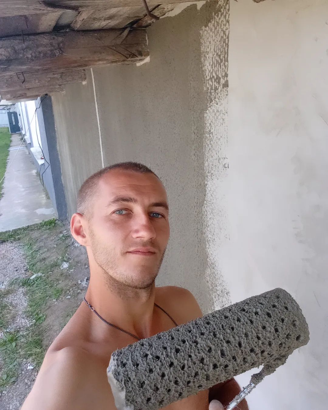 kuprinovi в LOOKY. . Plasterer of the Yea...