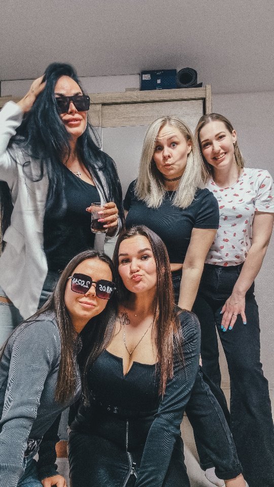 marlengoldberg_ в LOOKY. . Девочки, они такие