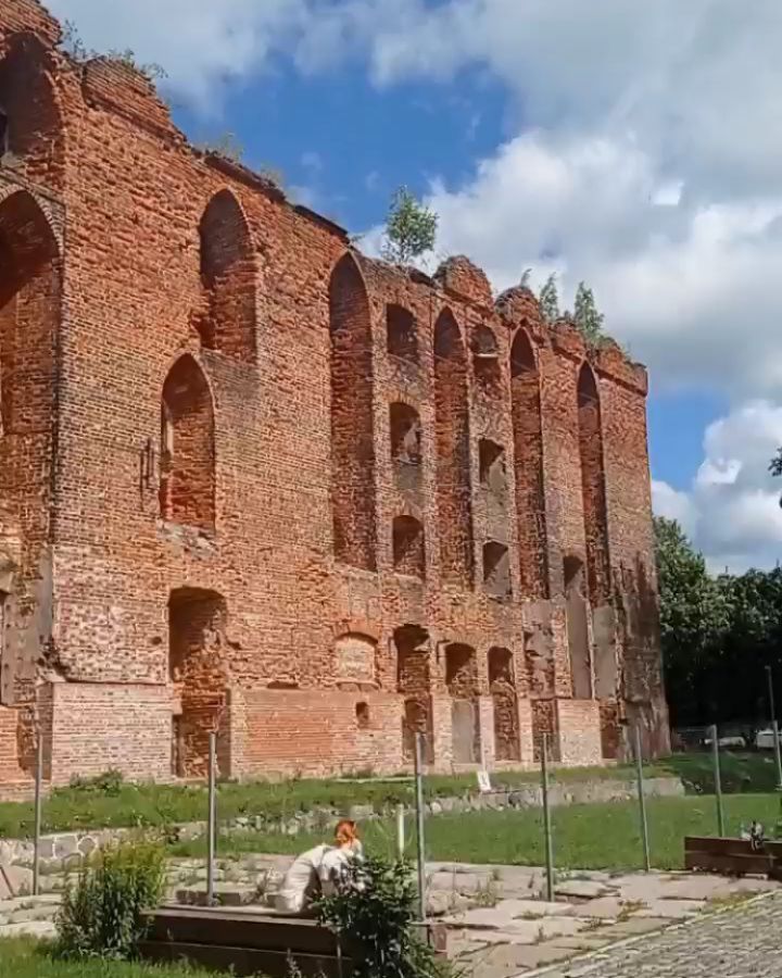 Калининград экскурсии гид в LOOKY. . Возвращаясь к замку ...