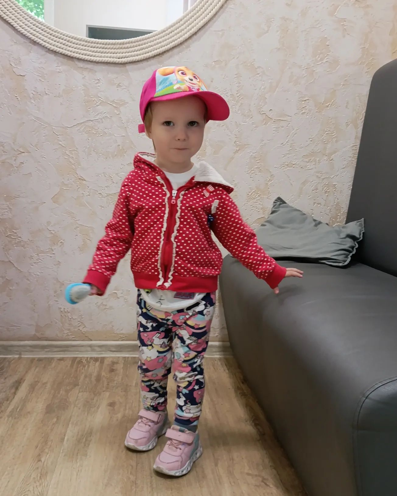 ekakuzya в LOOKY. . Вот эта девочка сего...