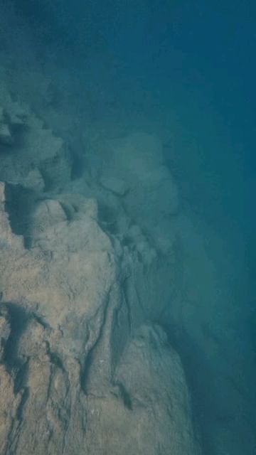 mark_akvinov в LOOKY. #freediving,#diving,#philosophy,#travel,#dji,#adwalk. Бездна горного озера...