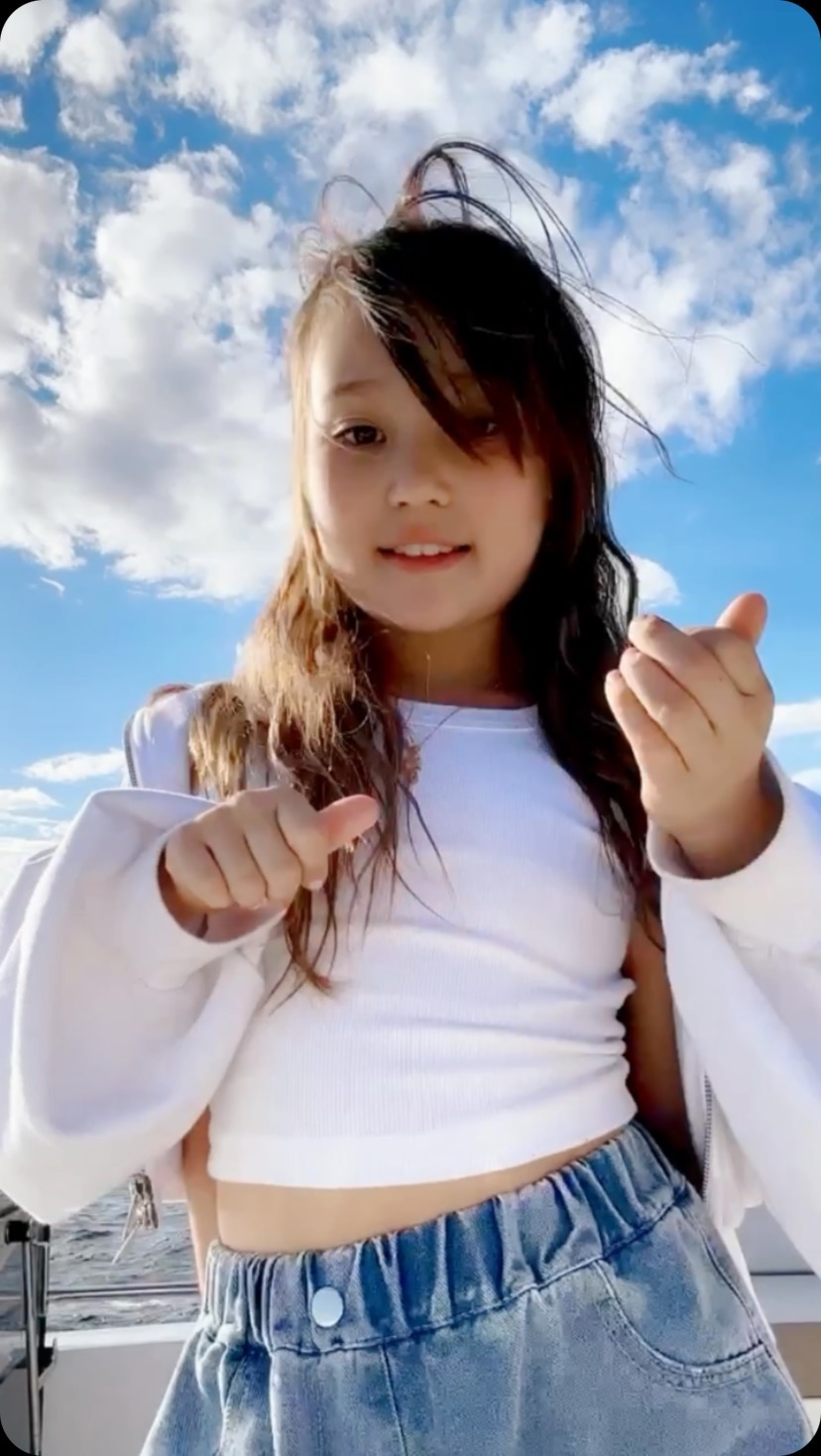 Adelia в LOOKY. #reels,#sister,#vibes,#лето,#summer,#сестра,#2024. Отмечайте любимых се...