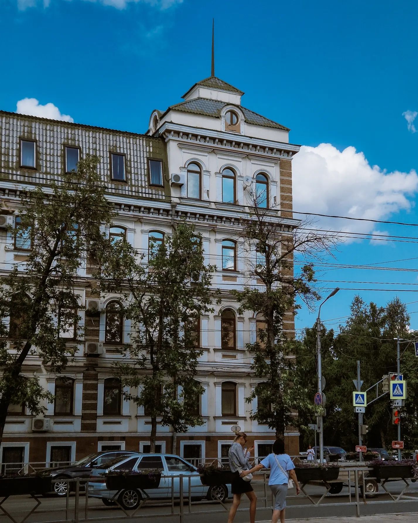 alinakuyanova в LOOKY. #townaesthetic,#aesthetic,#oldcity,#самара,#городскаяэстетика. #townaesthetic #aest...