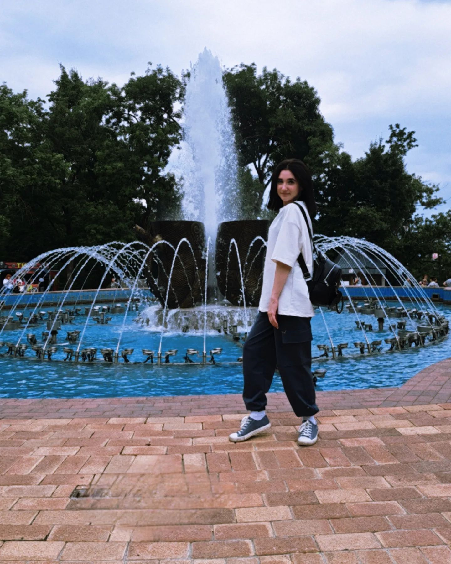 dyrsenia в LOOKY. . null
