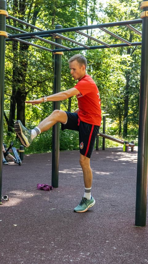 aleks.fedos в LOOKY. #функциональнаятренировка,#спорт,#спортвпарке,#спортмосква. Как вам такие тренир...