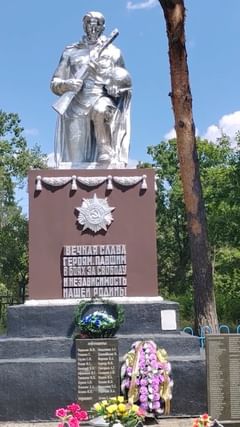 s_izvolsk в LOOKY. . Братская могила д. С...