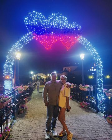 Люблю наши вечерние прогулки 🌃❤️