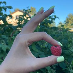 yuliya.apple in LOOKY. #летоэтомаленькаяжизнь,#загородом,#красотавокруг,#счастьевмелочах,#блог,#lifeblog,#lovelife,#nature_perfection,#relaxtime,#followｍe. В июле очень не хват...