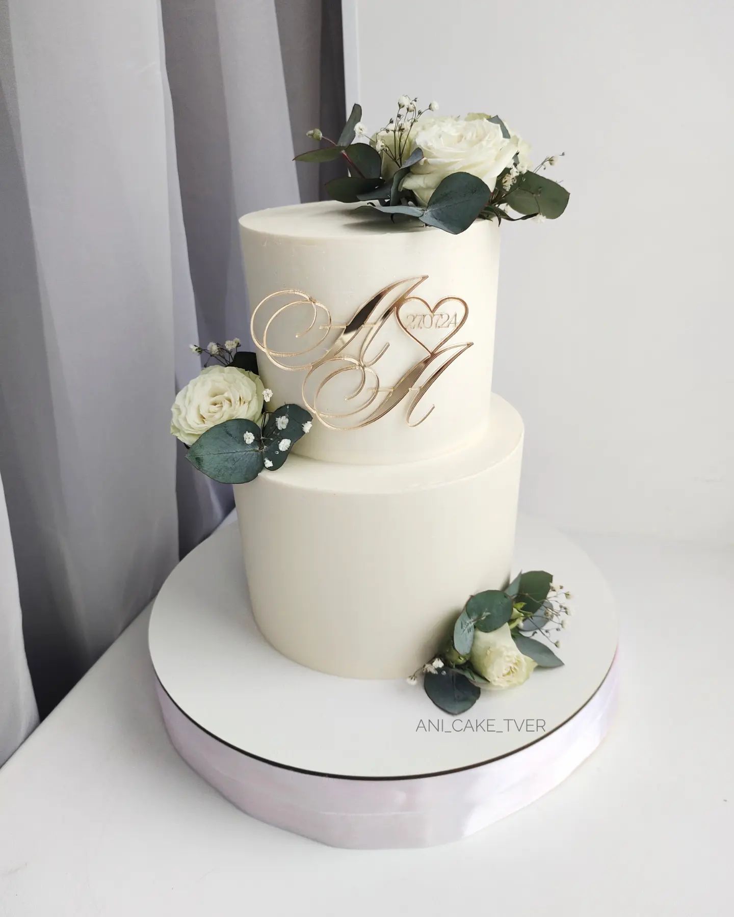 ani_cake_tver в LOOKY. #тортытверь,#тверьторты,#тверь,#тортыназаказтверь,#свадебныйторт,#свадебныйторттверь,#камернаясвадьба,#тверьсвадьба,#свадьбатверь,#тверь2024. Свадебный торт 
Внут...