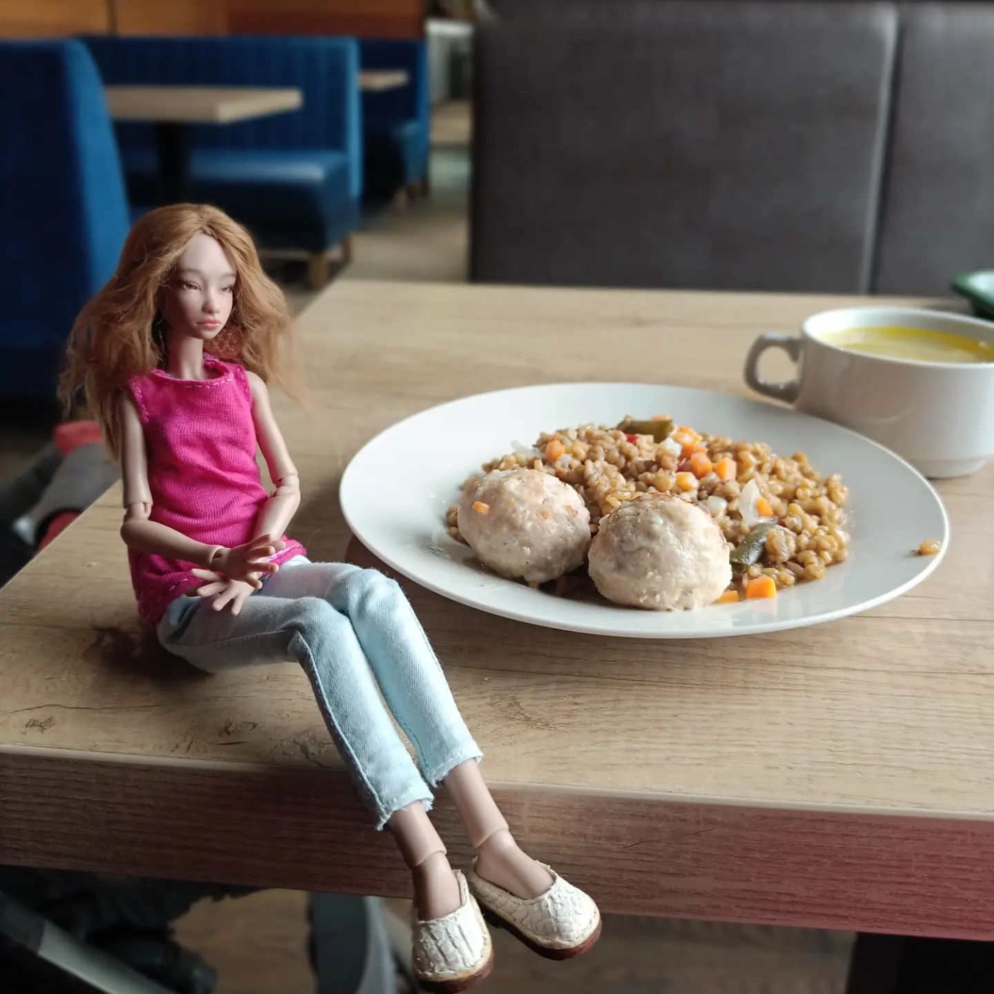 Немного себяшки и кукол. 
#bjdfashion #bjdgallery #dollgallery #goncharova_dolls #bjddoll #bjdfotography #fotodoll