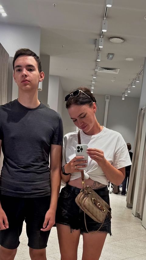 katymatveevaaa в LOOKY. . Иногда меня принимаю...