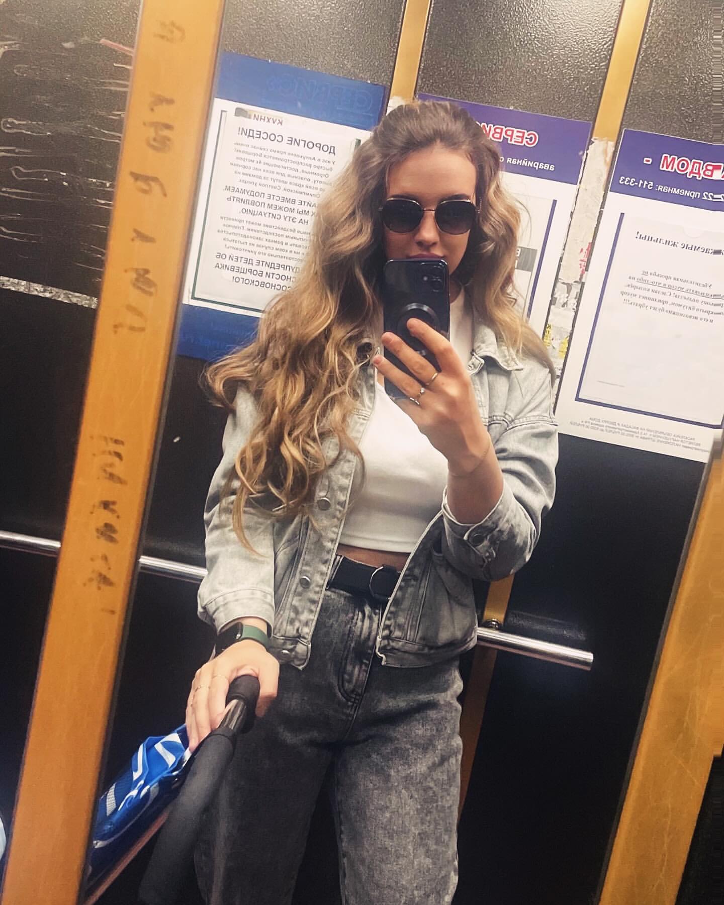 _leya_alex_ в LOOKY. . 💛
