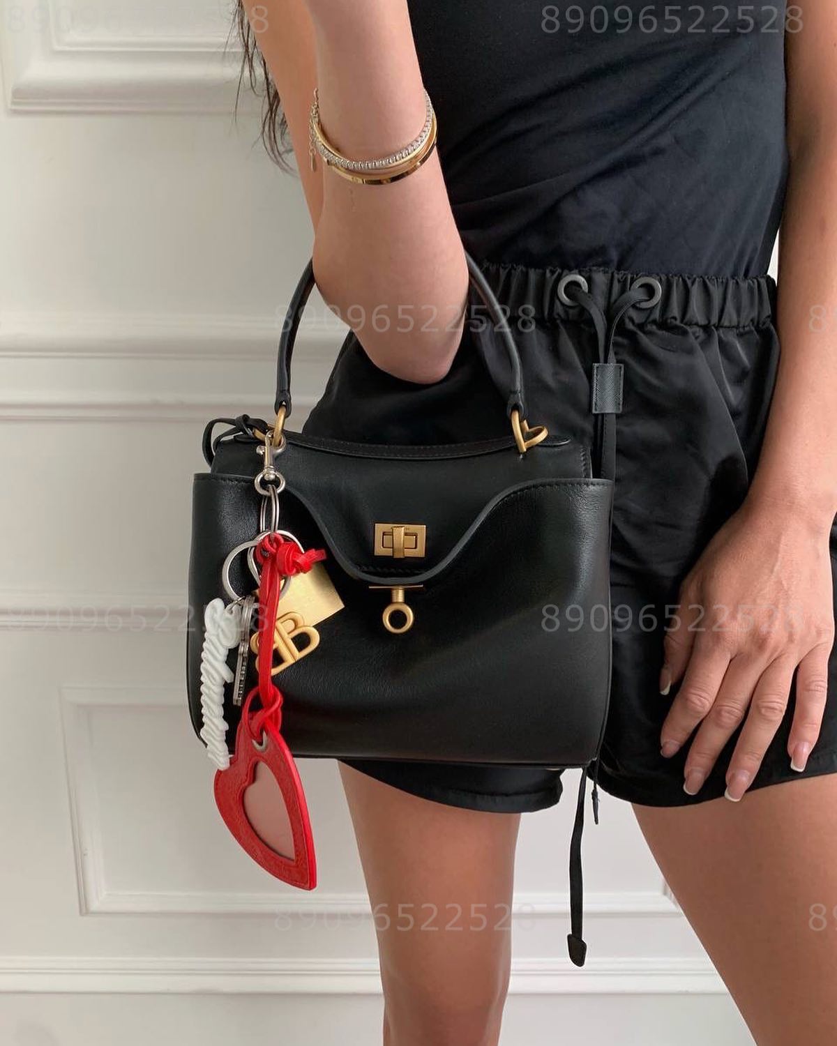 shopping_one2010 в LOOKY — публикация