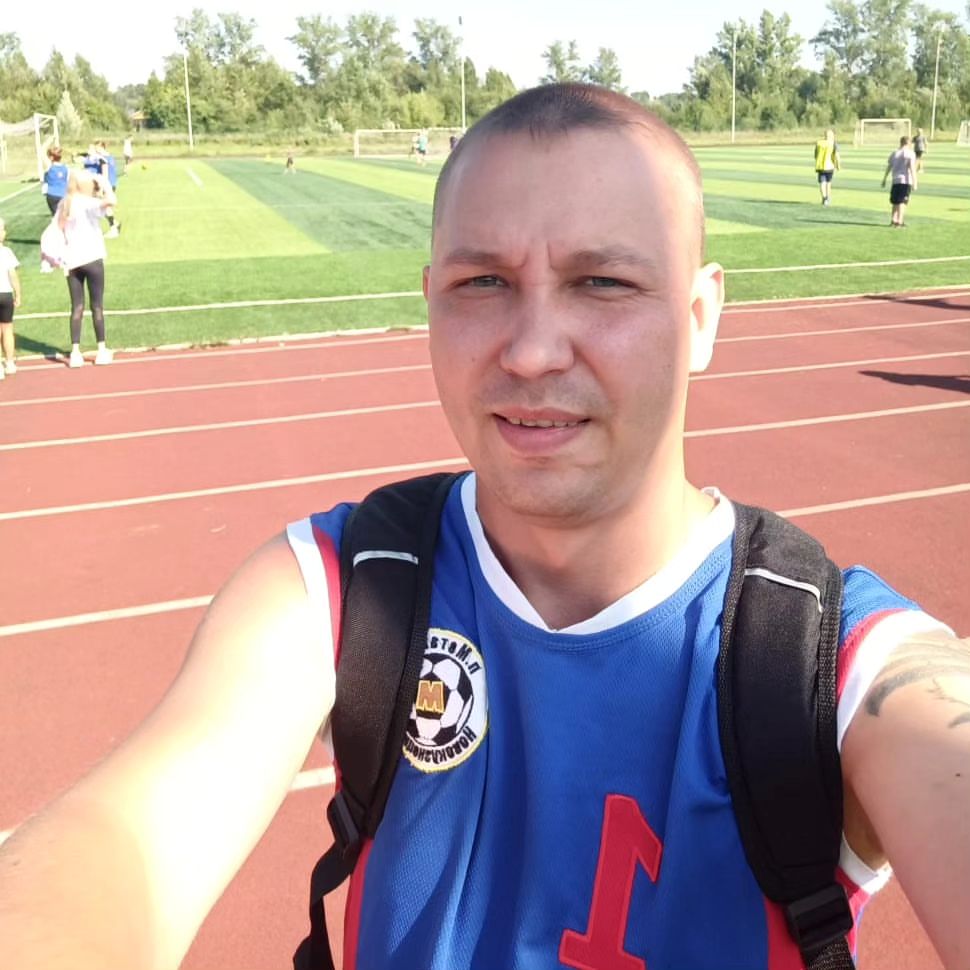 elka2906 в LOOKY. . Старший сын волейбол...