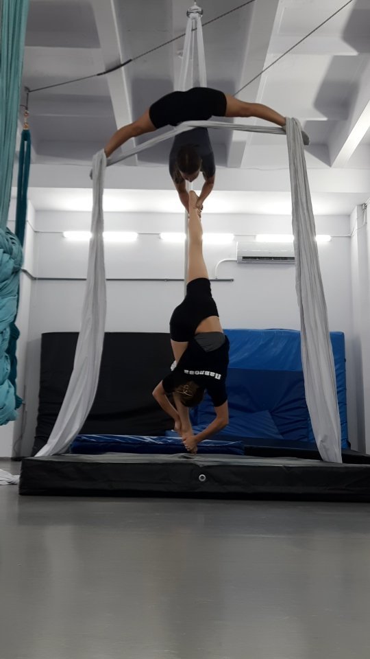 _eugenia_air в LOOKY. #aerialsilks,#aerialsport. #aerialsilks #aerial...