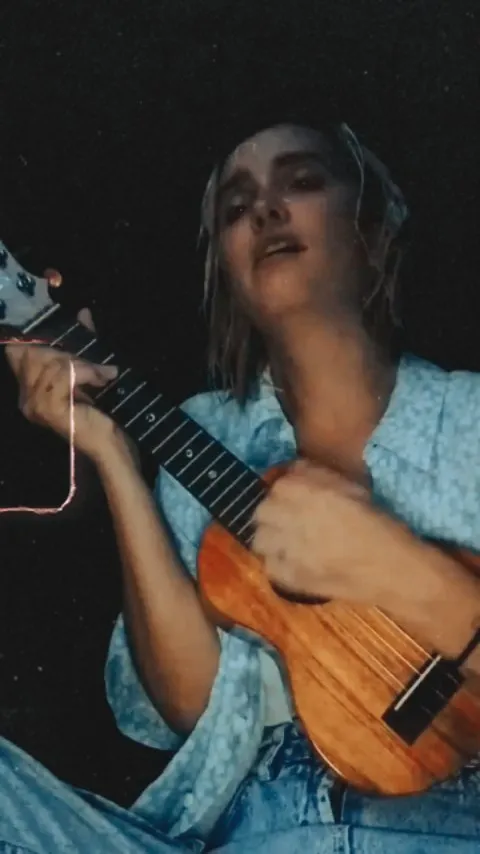 enya.enyae в LOOKY. #welcometothejungle,#tashsultana,#cover,#singer,#ukulele. #welcometothejungle ...