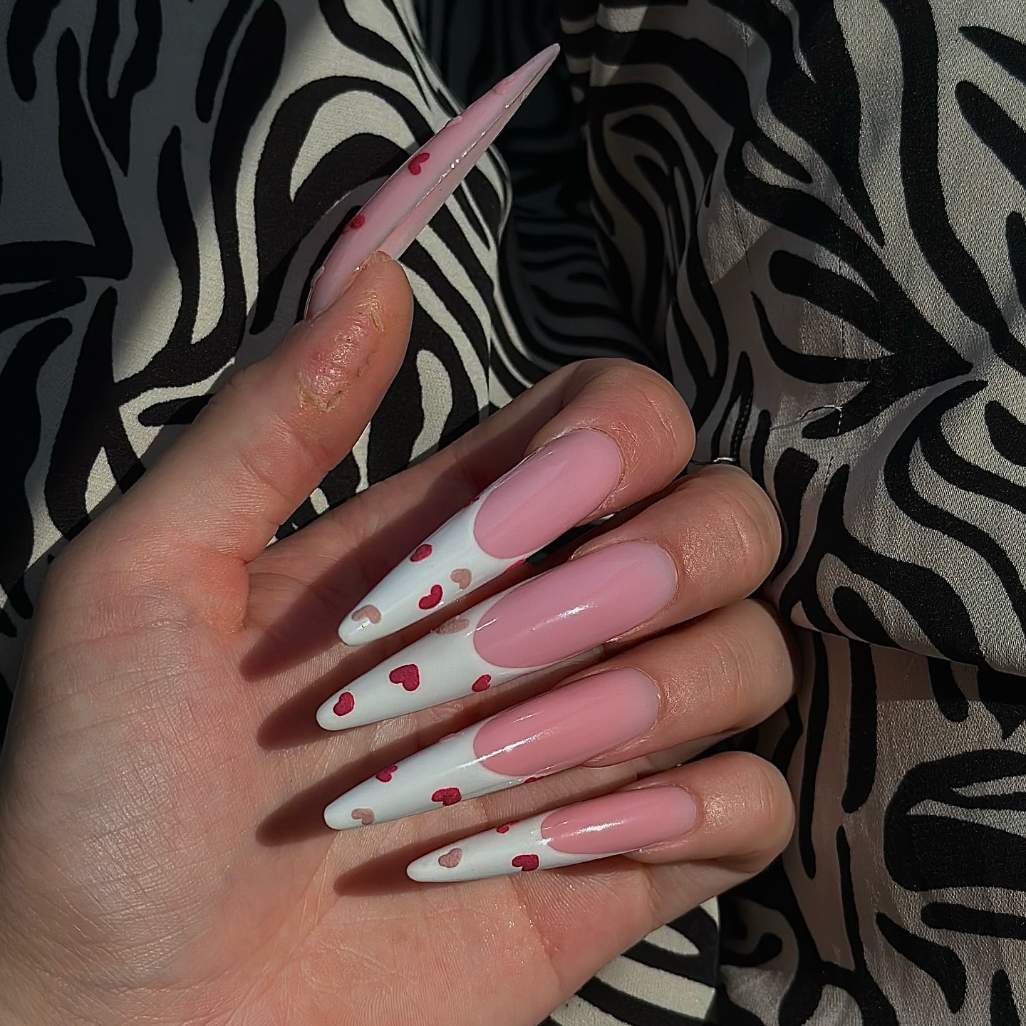 kriiisnailss in LOOKY. #ногтиастрахань👑,#ногтиастрахань💅,#маникюрастрахань,#наращиваниеногтей,#френч,#педикюрастрахань. стилеты 💔

#ногтиди...