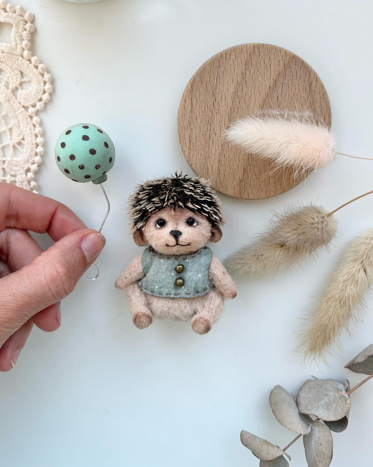 teddy_shka в LOOKY. #тедди#теддиёж#теддиежик#teddy#teddybear#теддиигрушка#коллекционнаяигрушка#интерьернаяигрушка#москва#вналичии#подарок#длядевочек#интерьердетской. Готов еще один малыш...