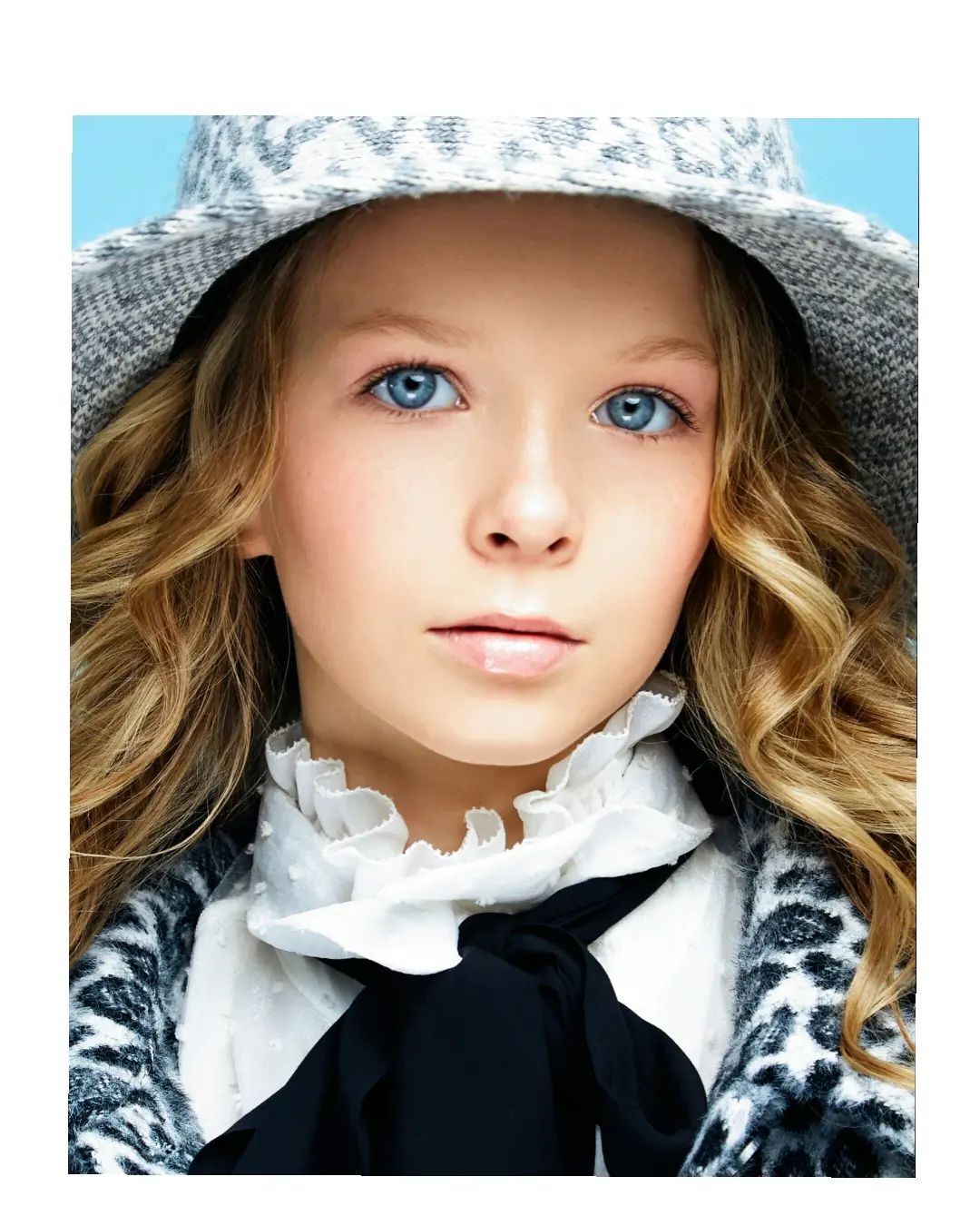 karina_suno in LOOKY. #karina_suno,#сказки,#macaroniskids,#childernmodels,#fashionkids,#kidsmodel,#kidsfashion,#instagood,#beauty,#pretty,#youngmodel,#topministarmodels,#театр. 🎭"Сказки для хороши...