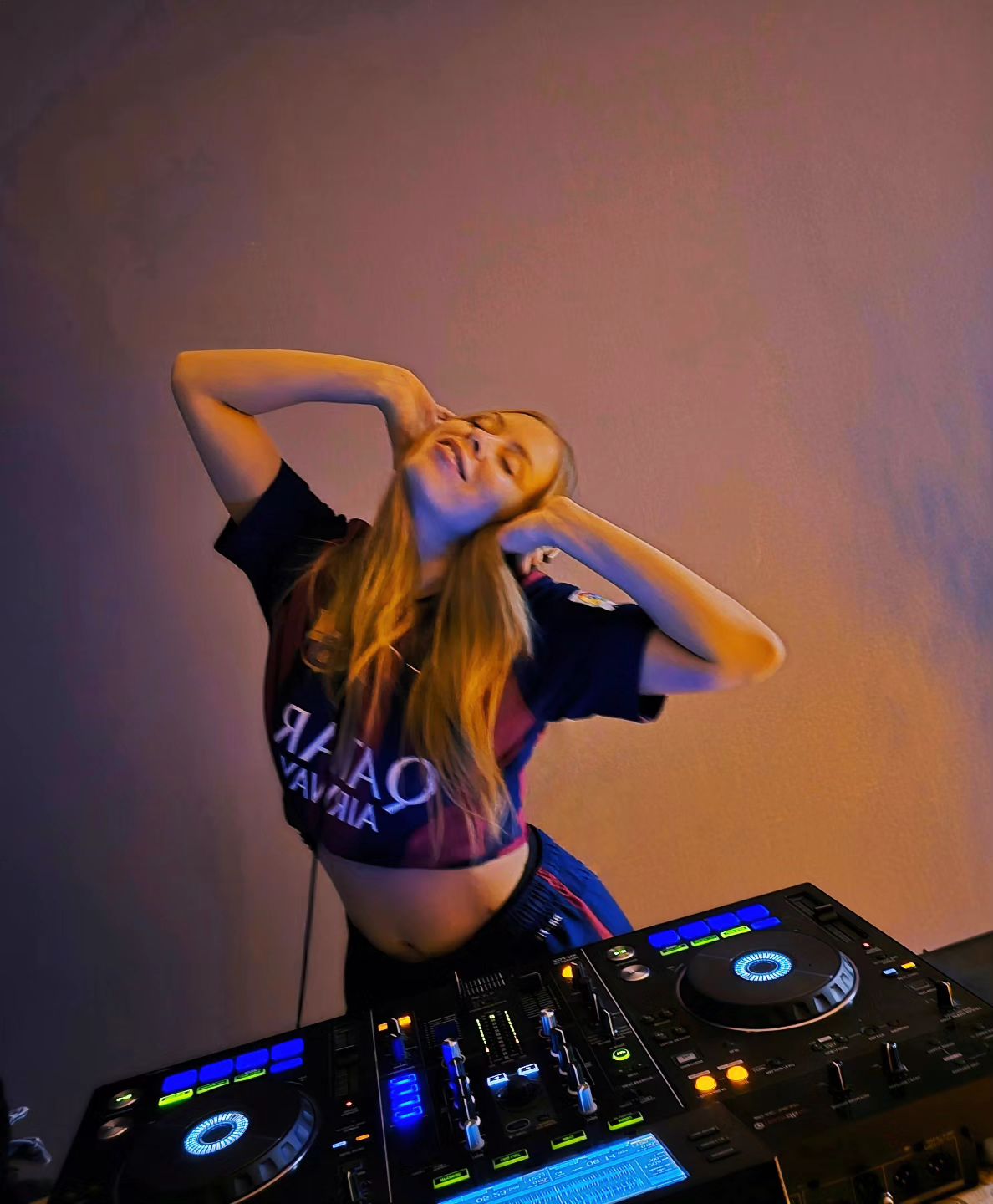 ageeva_valya в LOOKY. . Ну всё, могу в барах...