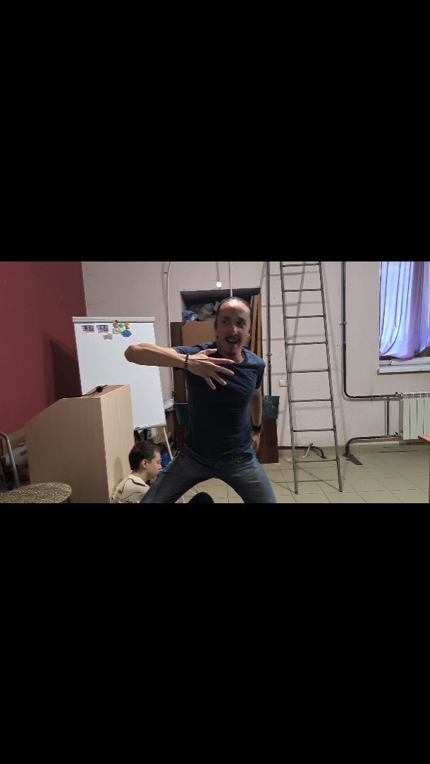 larionov_actor в LOOKY. #Педагог,#актерскоемастерство,#детисособенностями,#инклюзивныйтеатр. Так, все, просто ско...
