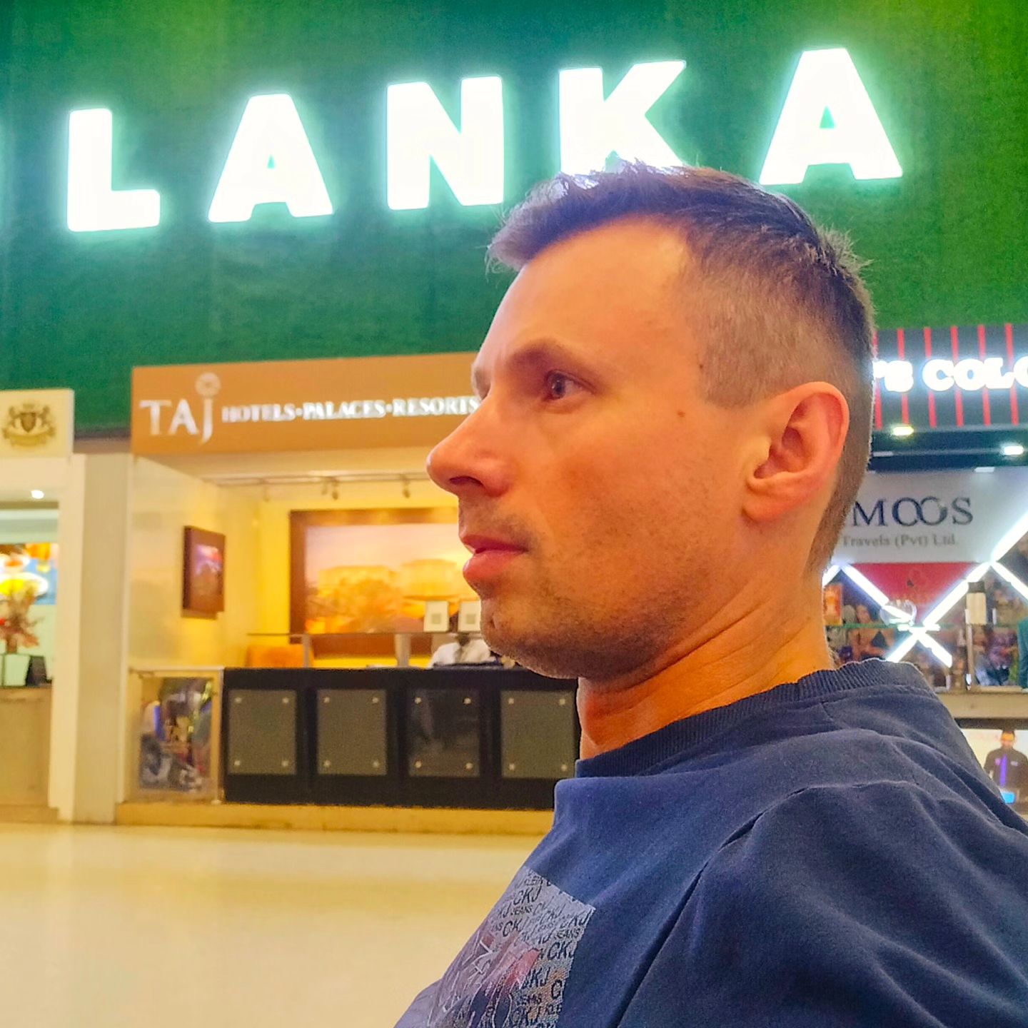 На этом усё... Приключения по удивительному острову Шри-Ланка закончились 😔 Увидимся теперь в новом сезоне в новой стране в следующем году 🖐️ Благодарю всех, кто меня поддерживал и желаю вам счастья и удачи 😉 До скорой встречи 🤩 #srilanka