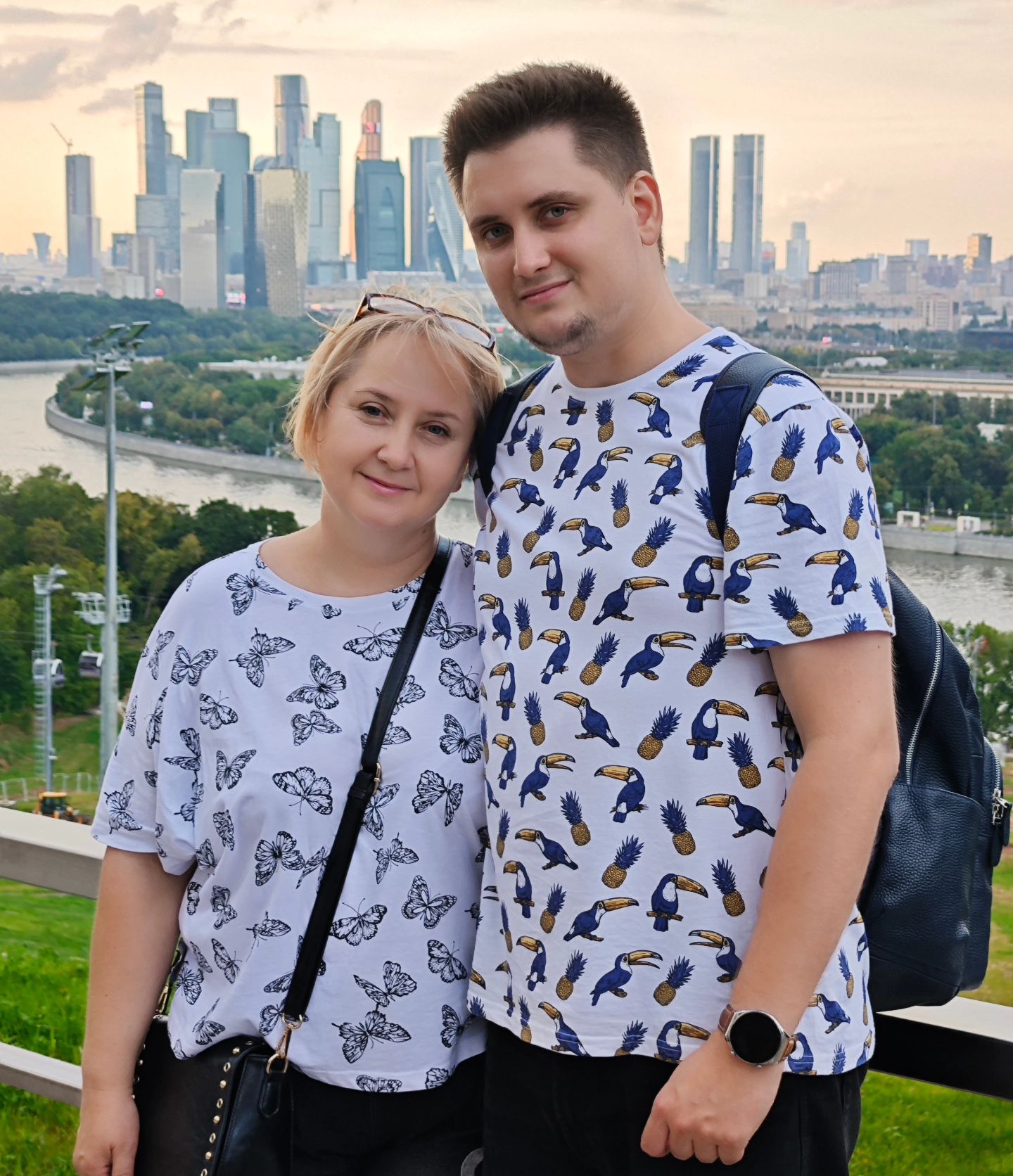 Впервые встретил родителей после переезда🤗