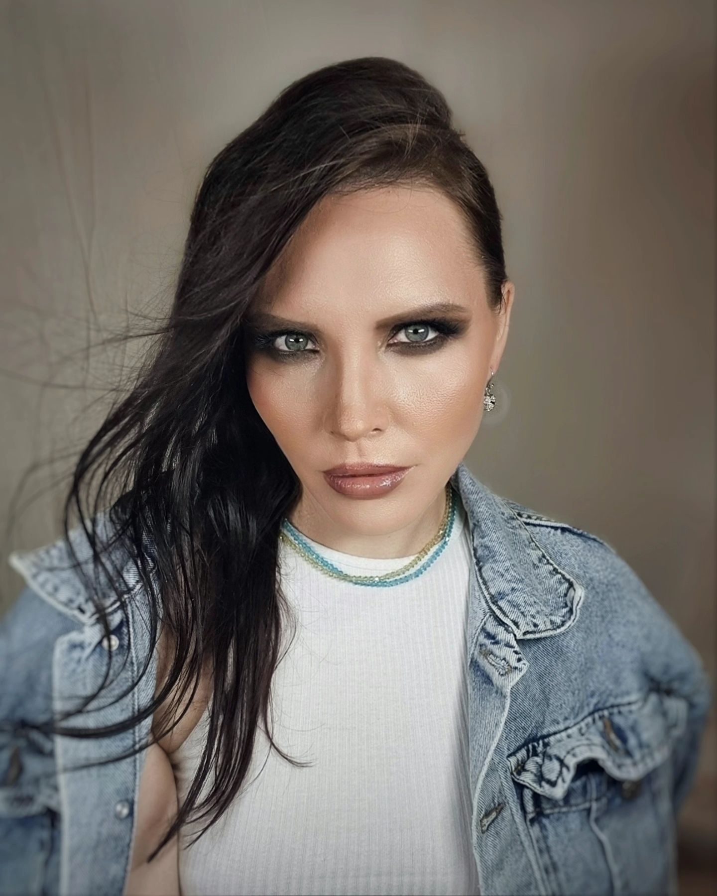 saha_sunshine в LOOKY. . Нихао какао 😏
Make ...