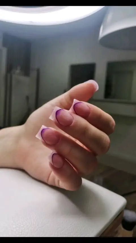 nails_manicur_brn в LOOKY. #маникюр22,#гельлак22,#ногтибарнаул. Вот такое до и после...