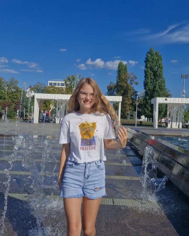 835.varvara в LOOKY. . null