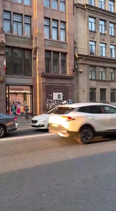 news.n1 в LOOKY. . В Питере и Москве у ...