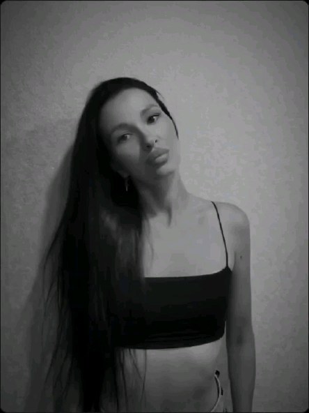 yuliya_irkabaeva в LOOKY. #reels,#😈,#r,#instagood,#instamood,#🖤. #reels 
#😈 #r 
#ins...