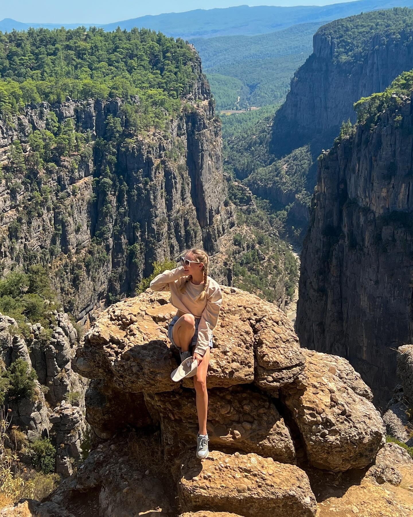 alinka_parshina в LOOKY. . Поугарать на краю пр...