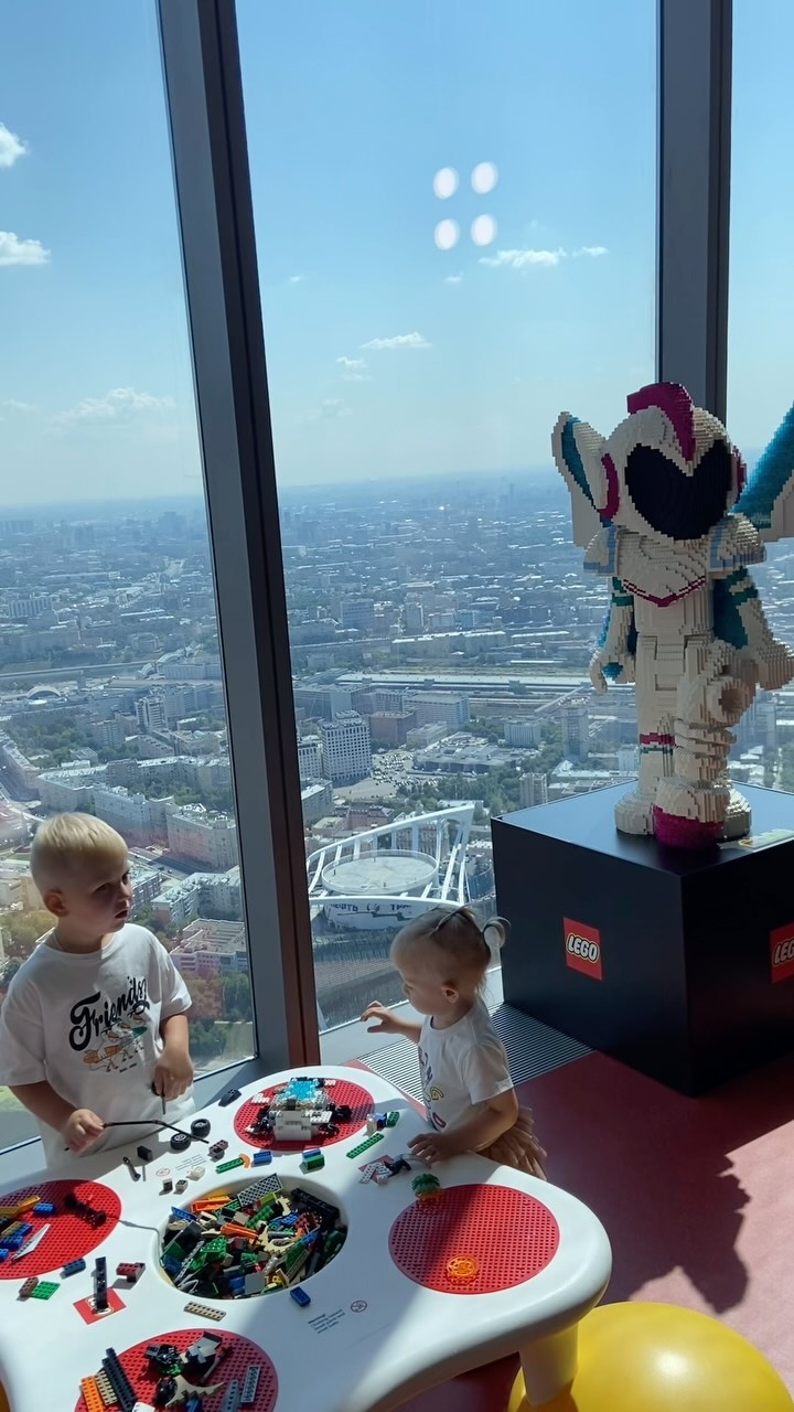 olala.katarinaaa в LOOKY. . LEGO на высоте 89 эт...