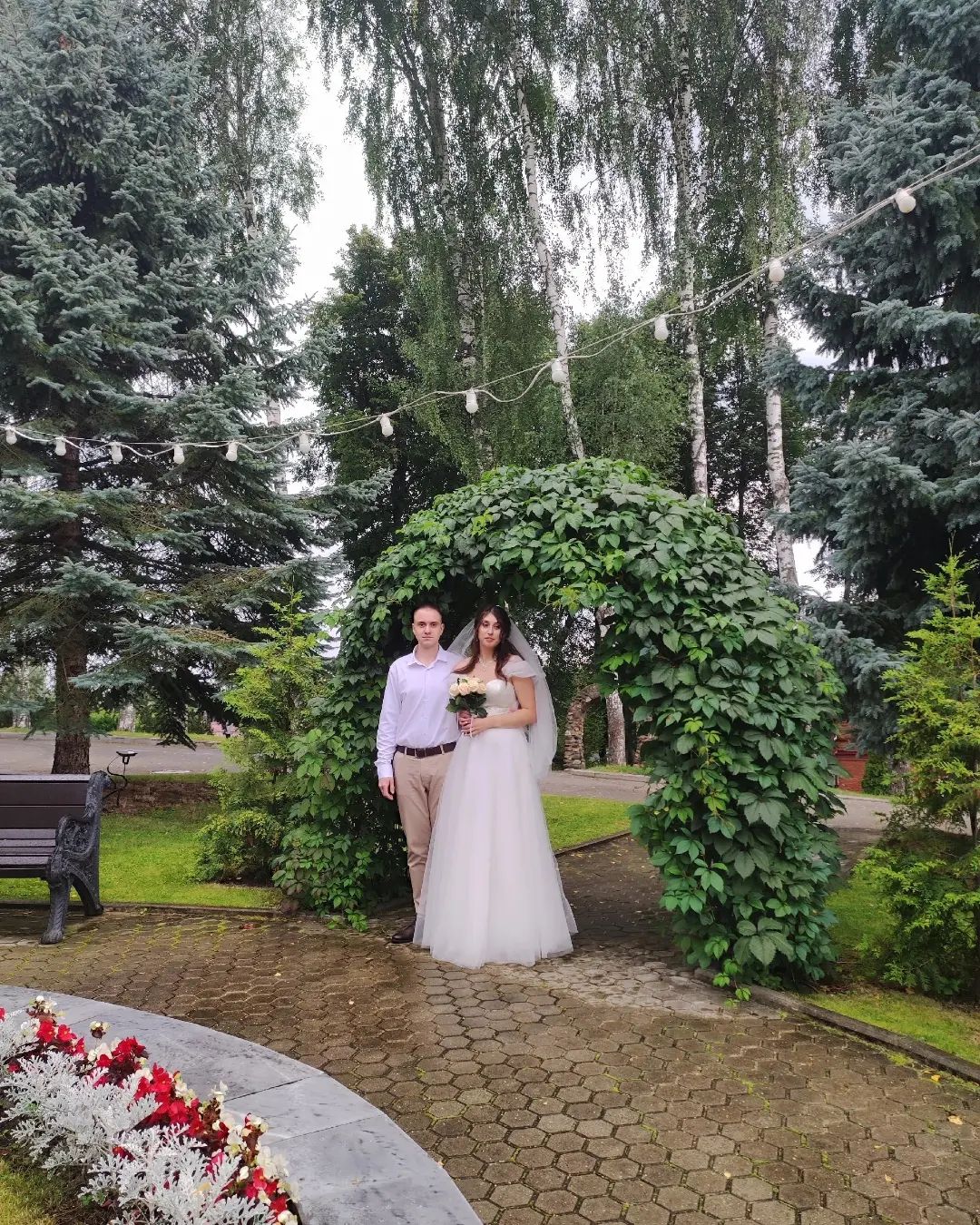 Ну что ,вот и дошла очередь до меня😅Даже самой не верится 😁🥰❤️ 17.08.2024💐👰‍♀️🤵‍♂️❤️
Это был самый волнительный и эмоциональный день❤️🥰💐 Теперь мы муж и жена🤵‍♂️👰‍♀️❤️Спасибо большое, тем кто разделил этот день с нами🤗,тем кто помог нам все это устроить и подготовить 🫣❤️🤗
Спасибо большое Виктория Патрикеева за потрясающий и нежный макияж, сама себя не узнала в зеркале🫣🥰❤️ты настоящая волшебница🧚‍♀️
Андрей Родионов за красивый букет💐🫣ожидание и реальность 100000%🤗💫
FleKsy Салон красоты| Некрасовское спасибо  большое за великолепную причёску, именно то что хотелось 🥰🫣👰‍♀️
Ps:пока ждём фоточки от прекрасной, позитивной и улыбающий девушки Карина Орехина 🥰спасибо Вам огромное, то что нашли для нас время🤗и выручили нас❤️уверена фотки получились потрясающие и очень крутые🤟🥰👰‍♀️🫣🤗
#всехобнимаем🤗❤️
#любитеибудьтелюбимы🥰💫
#семьяБайгушевых❤️🤗🥰🔗