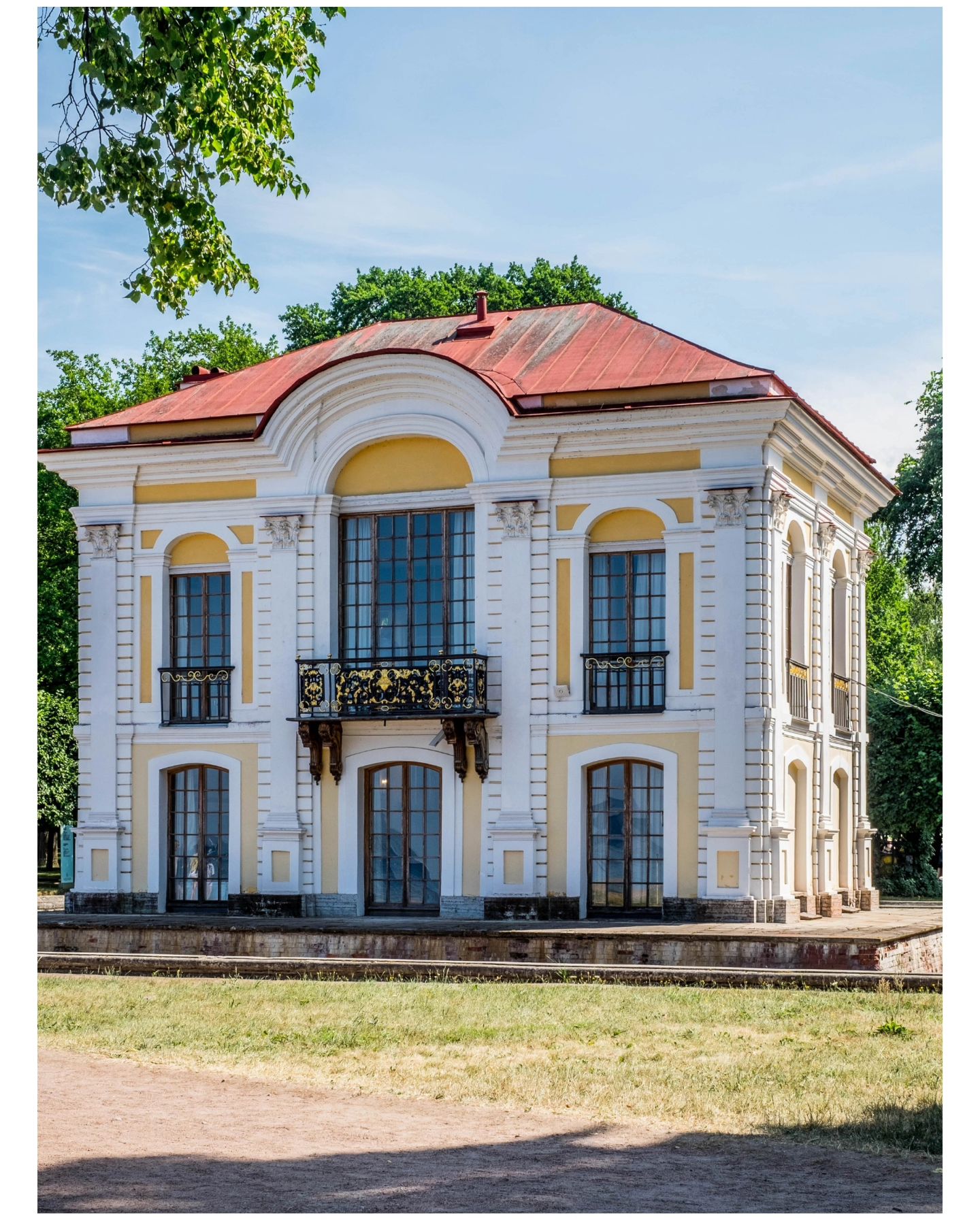 mahogany_tree в LOOKY — фото 3