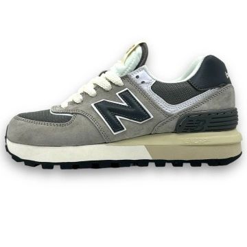 beluga_kross в LOOKY. #BelugaKross. 👕 New Balance 574 L...