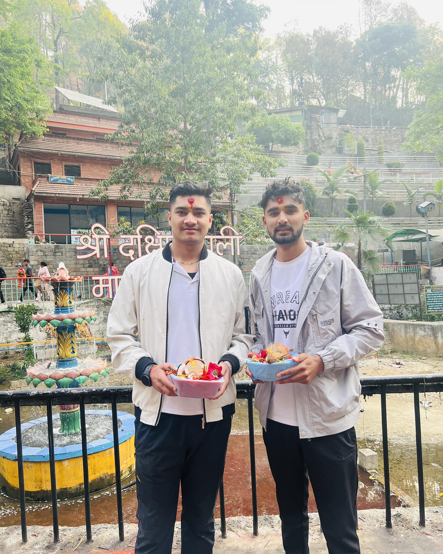 Happy birthday day bro
Even though we're far apart, I’m sending you lots of good vibes. Hope your day in Japan  is as amazing as you are. Cheers to a great year ahead!
Many many happy returns of the day bro