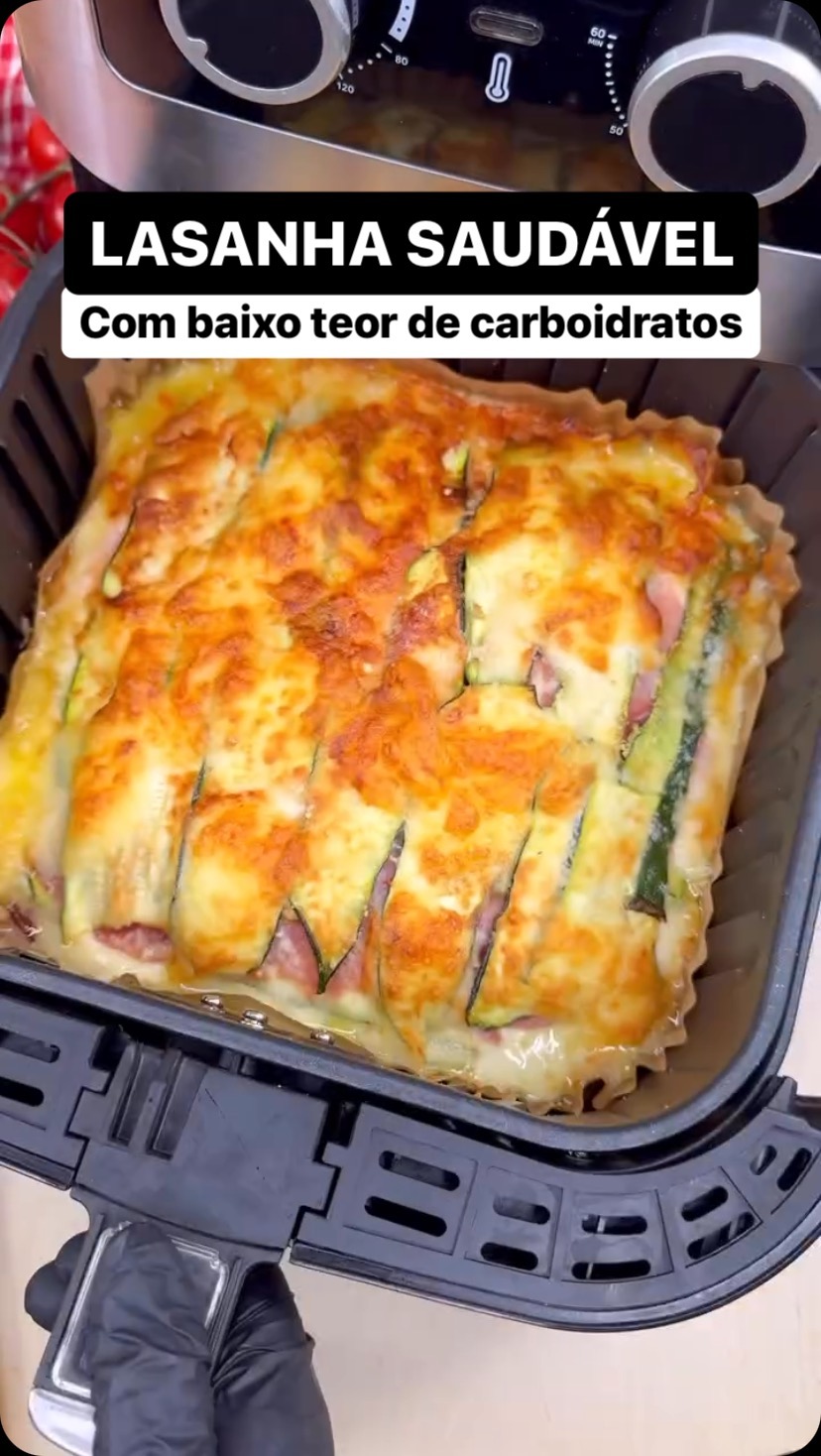 nutriorlando в LOOKY. #Receitasfit,#nutrição,#nutriçãopratica,#receitasfitness,#emagrecimento,#emagrecer,#dieta,#saude,#lifestyle,#receitasaudavel,#motivation,#motivational,#lowcarb,#healthy,#healthylifestyle,#healthyfood,#receitasfaceis,#receitassaudáveis,#emagreçacomendo,#lasanhasaudável,#lasanhadeabobrinha,#lasanhafit. 😋 LASANHA DE ABOBRI...