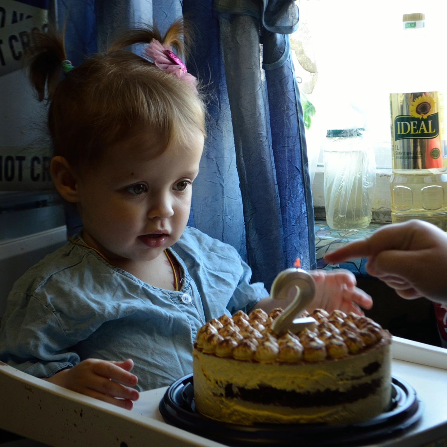 Моей маленькой Крошке сегодня два года🎉🎉🎉
Такая большая уже кажется.
Такая всегда разная и не знаешь какую эмоцию выдаст, но это всегда прекрасно.
Надеюсь её жизнь будет наполнена только хорошими моментами, а если ей нужна будет помощь мы будем рядом и родные и близкие всегда её поддержат 
Люблю ее❤️