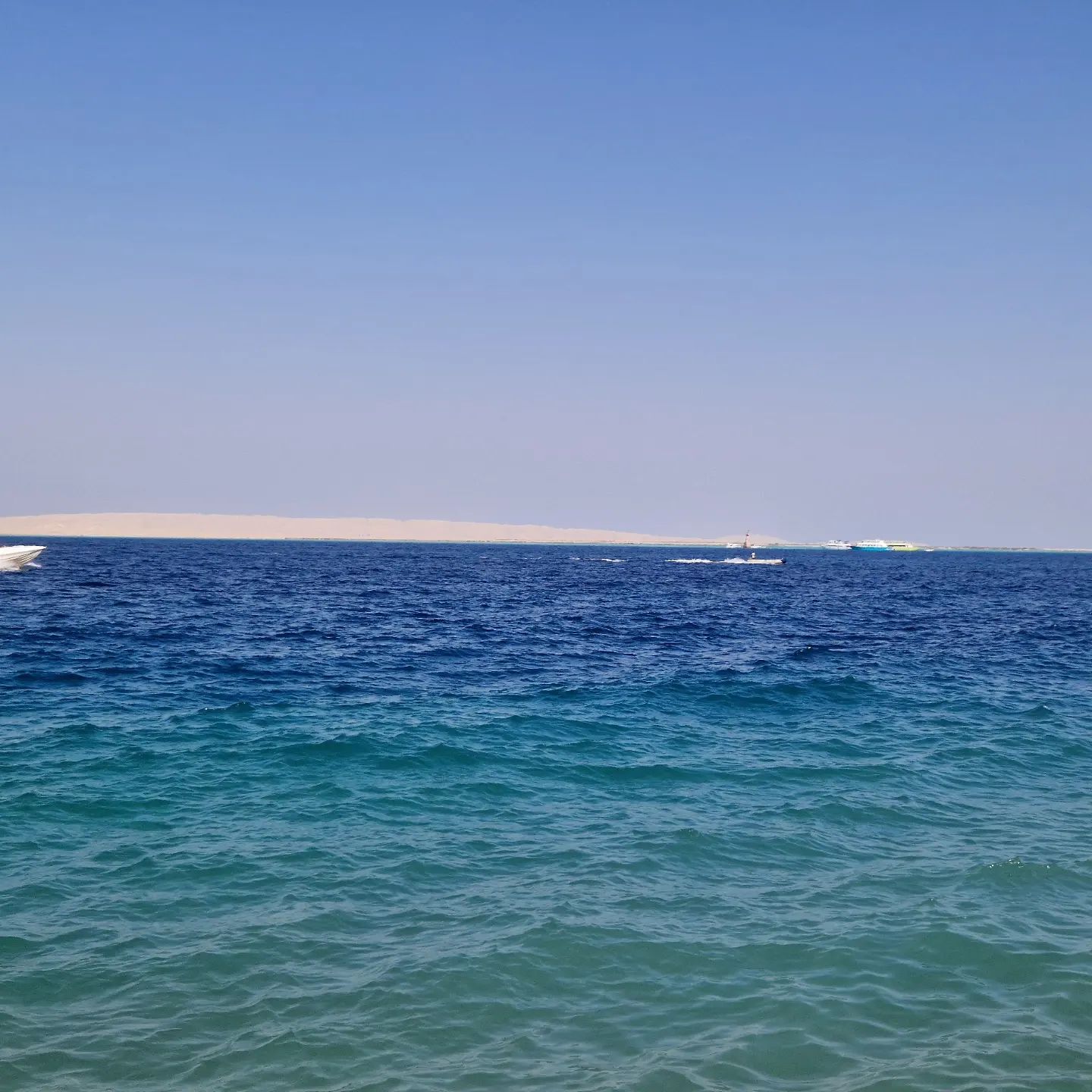 Лето, не уходи....
#redsea #summer #sea #life #like4like #followme #follow #egypt #instagram