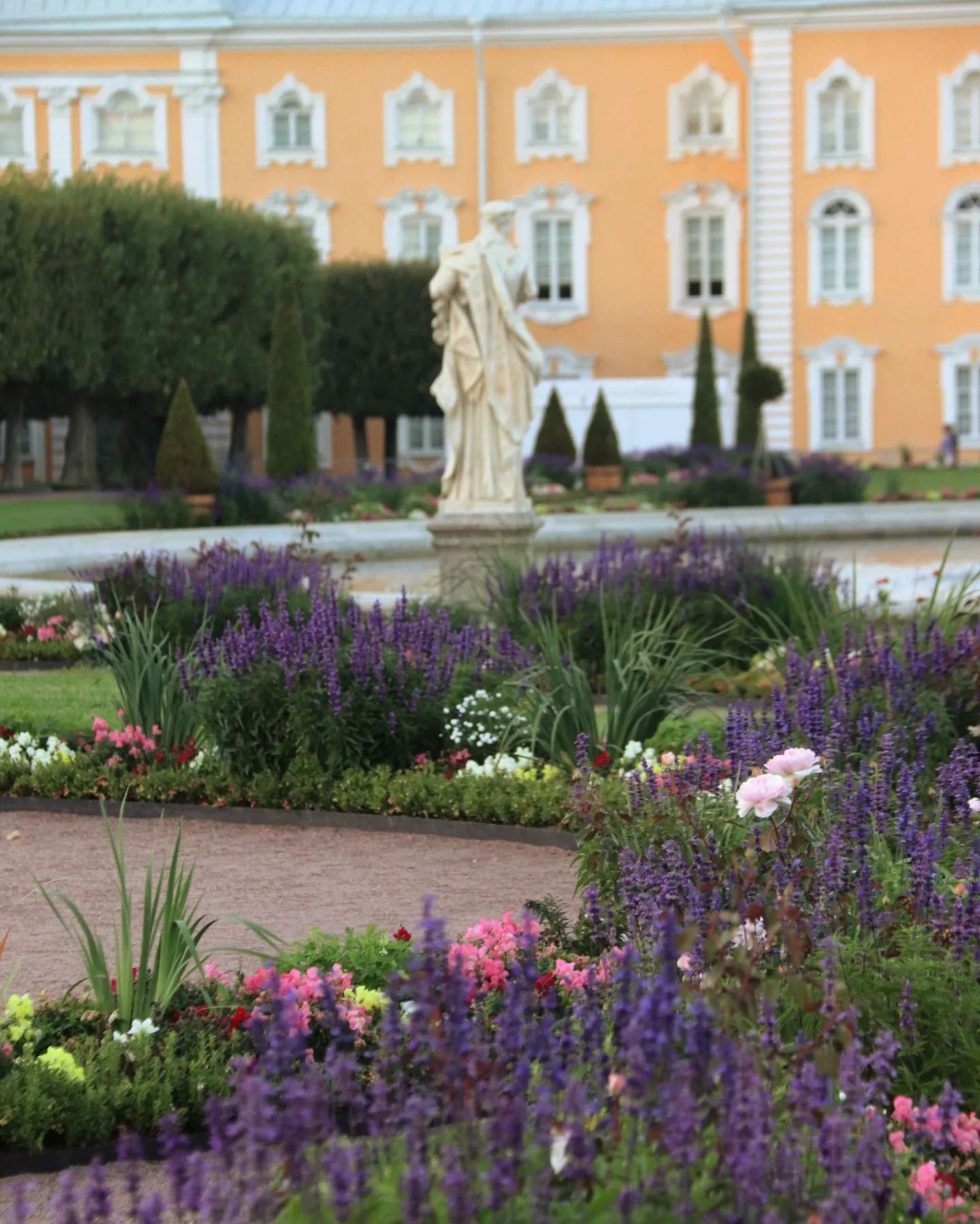 nata_golub_mira в LOOKY. #Петергоф,#Петродворец,#фонтаны,#верхнийпарк,#нижнийпарк,#Petersburg,#petergof,#гмзпетергоф,#музей,#музейподоткрытымнебом,#spbgram,#spb. #Петергоф #Петродвор...