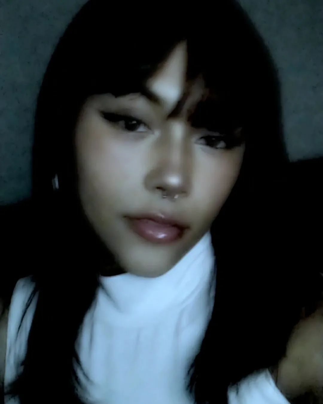 bezsx_x в LOOKY. . Faz tempinho já 🗣️