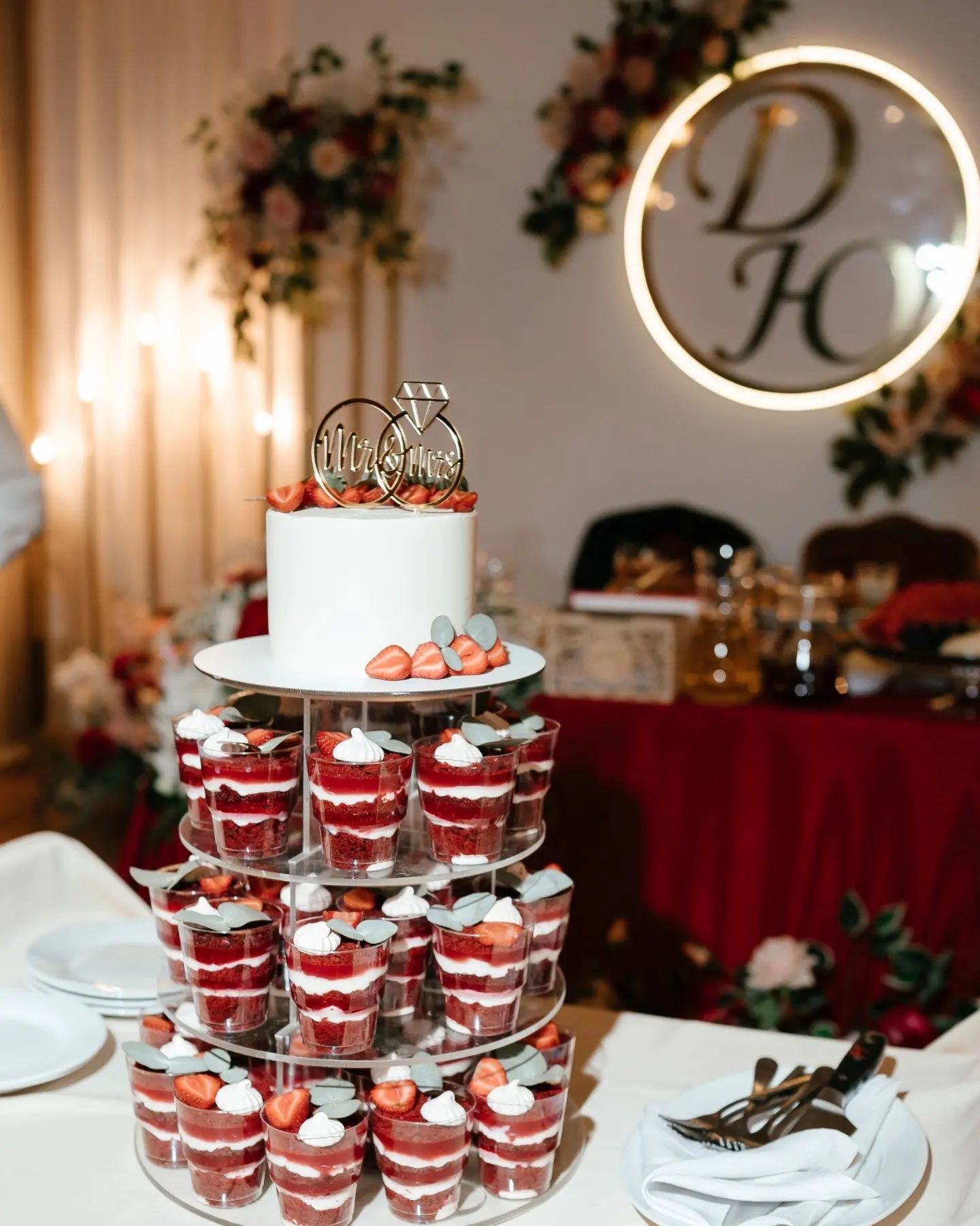 ani_cake_tver в LOOKY. #тортытверь,#тверьторты,#тверь,#тортыназаказтверь,#свадебныйторт,#свадебныйторттверь,#камернаясвадьба,#тверьсвадьба,#свадьбатверь,#тверь2024,#тверьторт,#людитверь,#молодоженытверь,#невестатверь. Свадебный торт мечты...