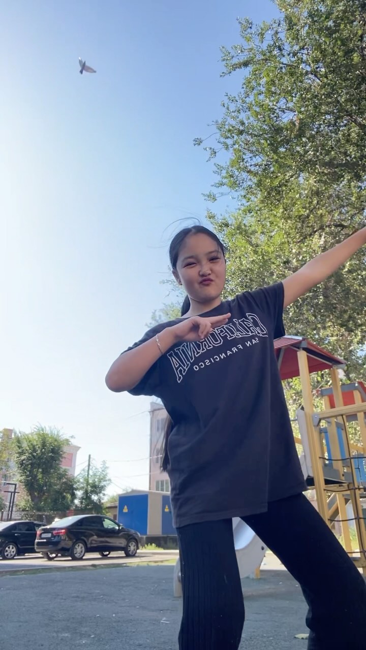 Я Карина в LOOKY. . Простите что долго н...