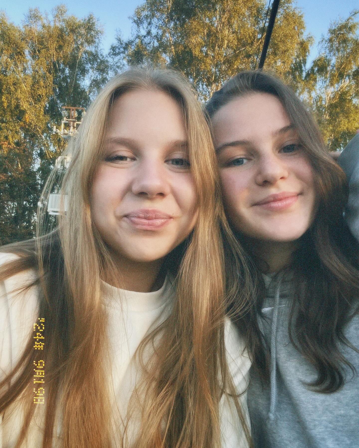 _emeskaa в LOOKY. . моментік.🙂‍↔️