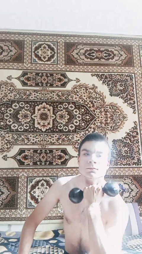 Sasha_official_62 в LOOKY. . Занимаюсь спортом 💪...